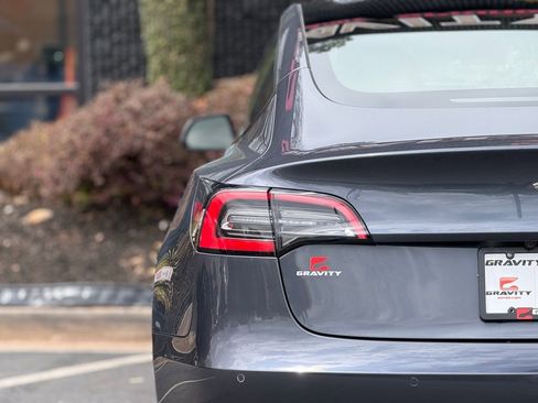 Used 2022 Tesla Model 3 Long Range image 12