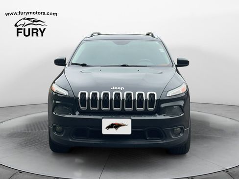 Used 2015 Jeep Cherokee Latitude w/ Cold Weather Group AWD/4WD image 8