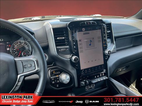 Used 2024 RAM 1500 Laramie AWD/4WD image 10