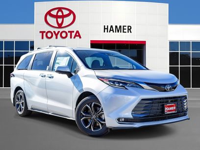 New 2026 Toyota Sienna Platinum