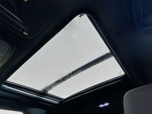 Certified 2025 Subaru Forester Limited w/ Popular Package #2 image 21