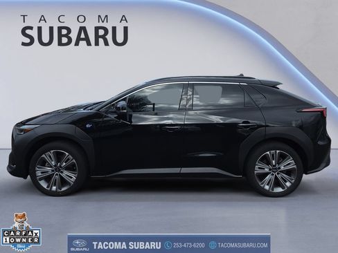 Used 2023 Subaru Solterra AWD image 2