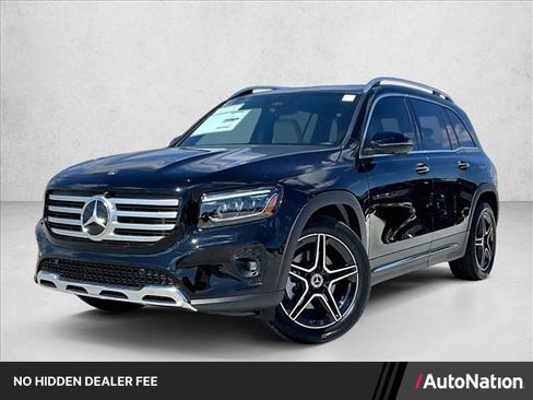 Used 2026 Mercedes-Benz GLB 250 image 1