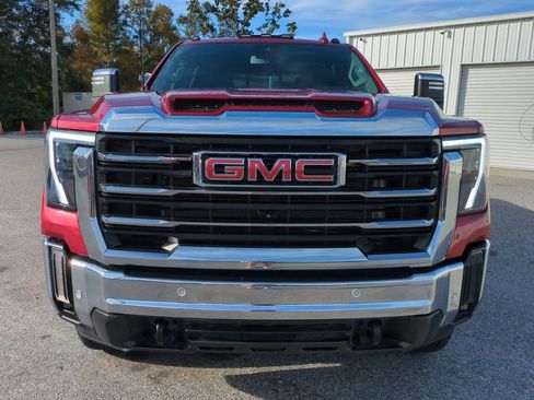 Used 2024 GMC Sierra 2500 SLT w/ SLT Premium Package image 9