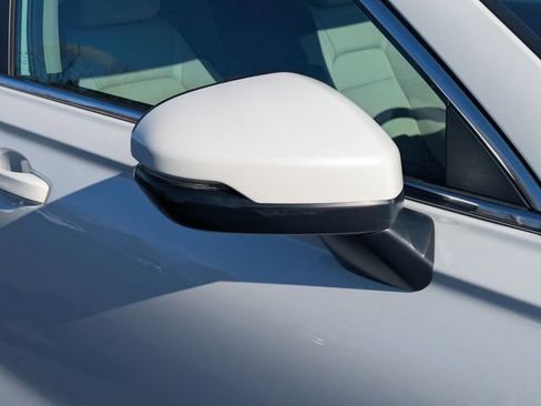 Used 2023 Honda CR-V EX image 12