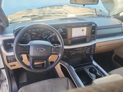 Used 2024 Ford F450 XLT AWD/4WD image 4