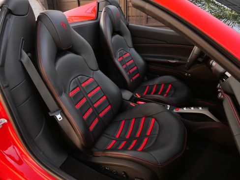 Used 2019 Ferrari 488 Spider image 24