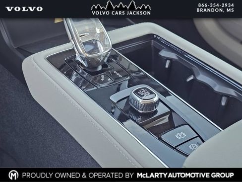 New 2026 Volvo XC90 B6 Ultra w/ Protection Package AWD/4WD image 24