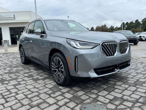 Used 2025 BMW X3 xDrive30i w/ Premium Package image 6