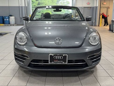 Used 2019 Volkswagen Beetle 2.0T SE FWD image 2