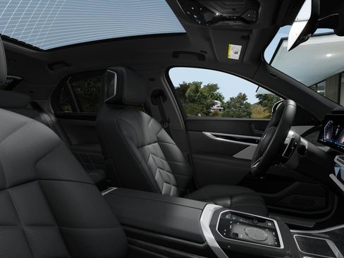 New 2026 BMW 740i RWD image 9