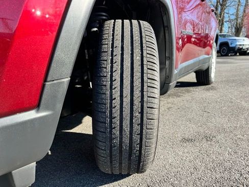 Used 2022 Jeep Compass Latitude w/ Sun and Sound Group image 13