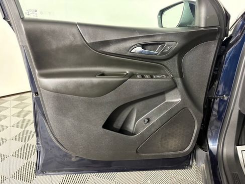 Used 2021 Chevrolet Equinox LT FWD image 12