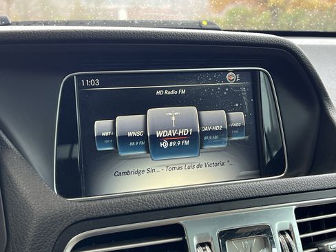 Used 2017 Mercedes-Benz E 400 4MATIC Coupe image 24