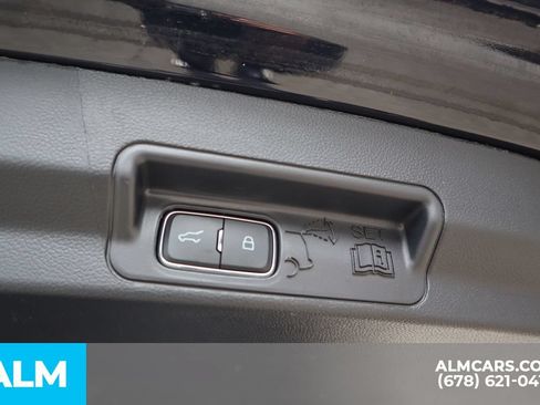 Used 2025 Ford Explorer ST-Line AWD/4WD image 22