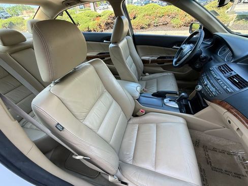 Used 2012 Honda Accord EX-L image 39