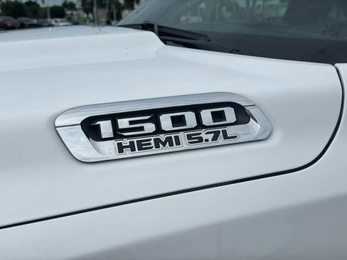 Used 2021 RAM 1500 Limited w/ Body Color Bumper Group AWD/4WD image 9