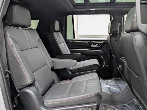 Used 2022 Chevrolet Suburban RST w/ Luxury Package AWD/4WD image 25