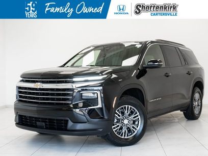 Used 2025 Chevrolet Traverse LT