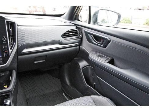 Used 2026 Subaru Forester Premium AWD/4WD image 10