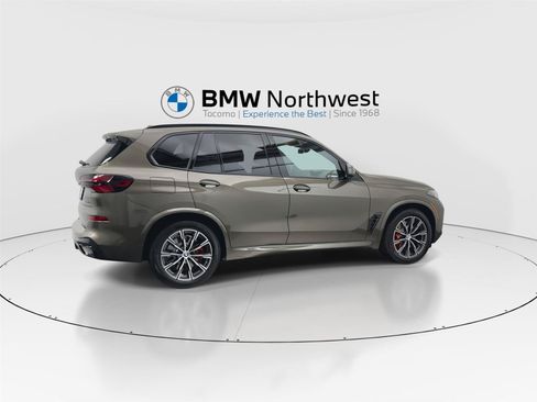 New 2026 BMW X5 xDrive50e w/ M Sport Package AWD/4WD image 4
