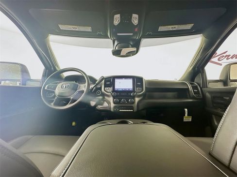 New 2026 RAM 2500 Tradesman w/ Chrome Appearance Group image 9