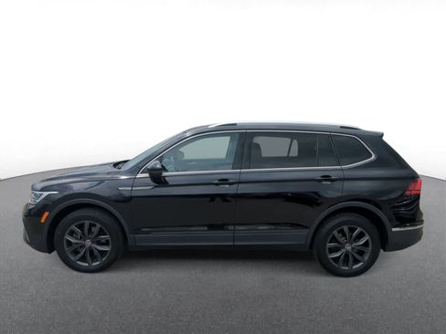 Used 2023 Volkswagen Tiguan SE AWD/4WD image 5