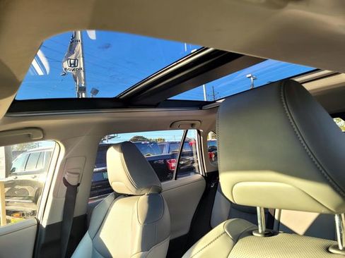 Used 2019 Toyota RAV4 Limited image 35