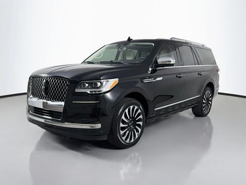 Used 2023 Lincoln Navigator L Black Label AWD/4WD image 1