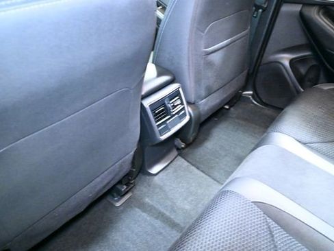 Used 2020 Subaru Forester Premium image 39