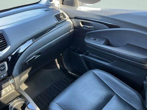 Used 2018 Honda Pilot Elite image 13
