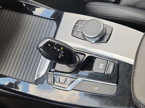 Used 2019 BMW X3 sDrive30i w/ Premium Package image 16