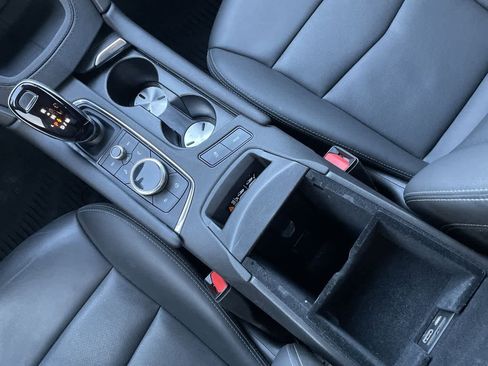 Certified 2022 Cadillac XT5 Sportv image 25