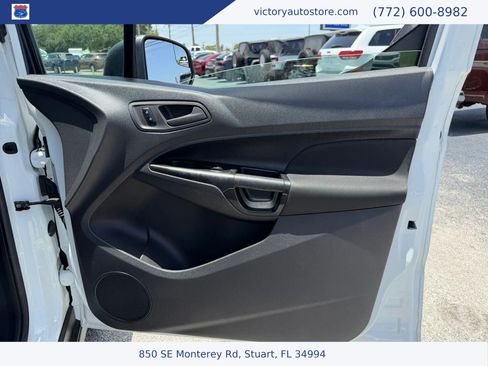 Used 2017 Ford Transit Connect XL FWD image 11
