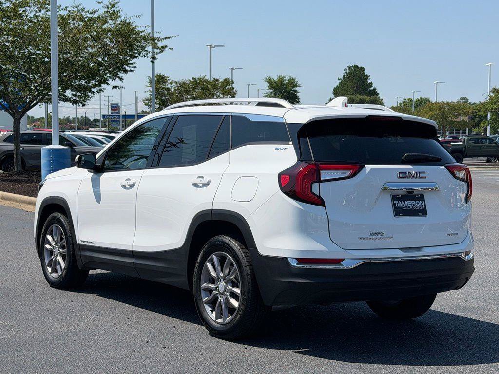 Used 2023 GMC Terrain SLT AWD/4WD image 8