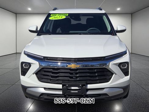 Used 2025 Chevrolet TrailBlazer LT image 8