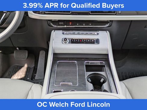 Certified 2025 Lincoln Aviator Reserve RWD image 20