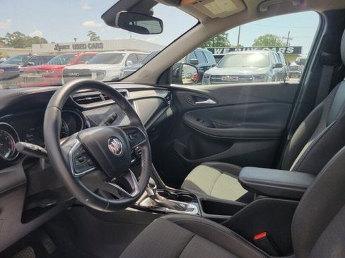 Used 2021 Buick Encore GX Select w/ Sport Touring Package FWD image 9