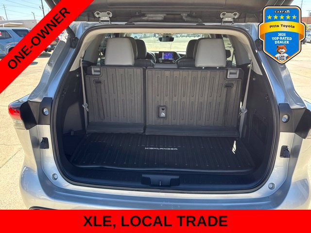 Used 2024 Toyota Highlander XLE FWD image 17