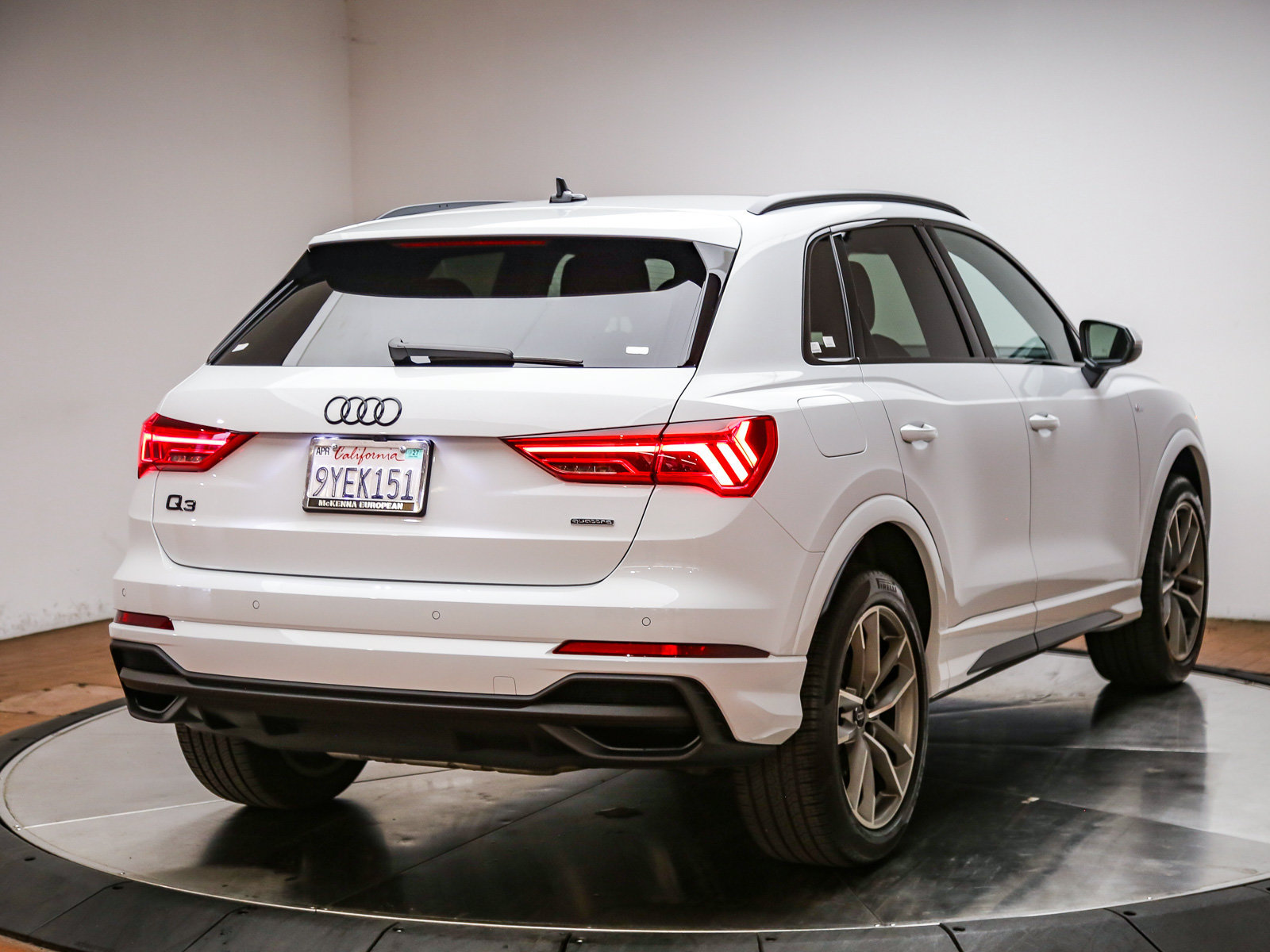 Certified 2025 Audi Q3 2.0T Premium AWD/4WD image 7
