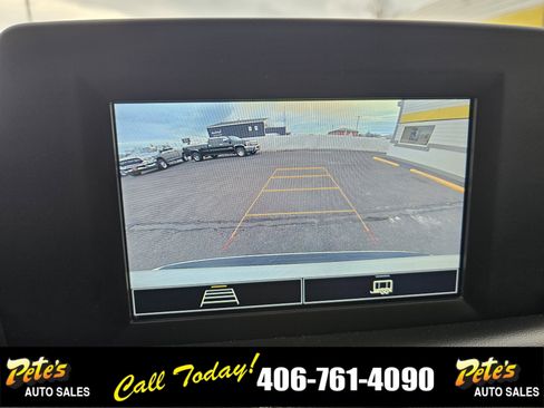 Used 2022 Chevrolet Suburban LS image 28