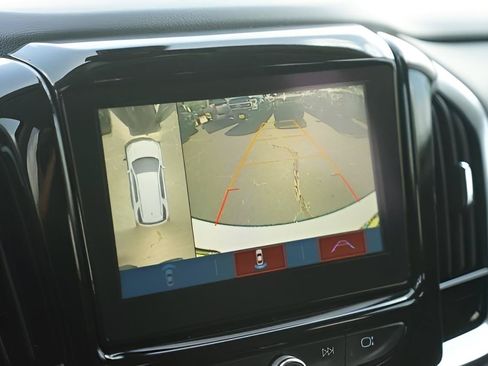 Used 2019 Chevrolet Traverse Premier w/ Driver Confidence II Package FWD image 30