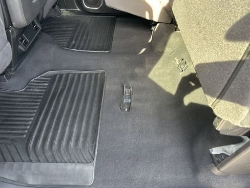 Used 2024 Chevrolet Silverado 2500 LT image 24