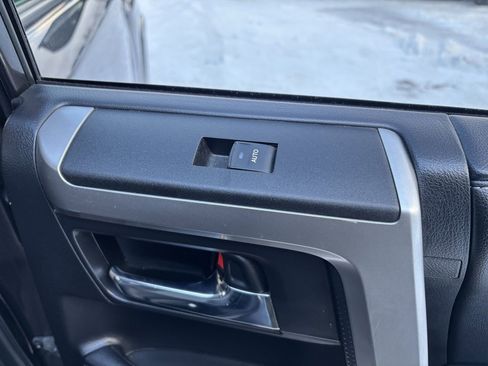 Used 2019 Toyota 4Runner SR5 image 26