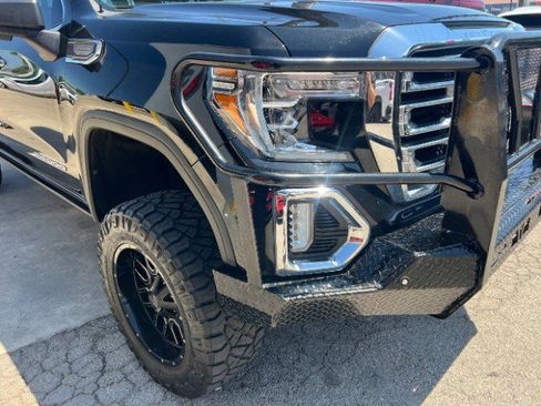Used 2021 GMC Sierra 1500 SLT AWD/4WD image 22