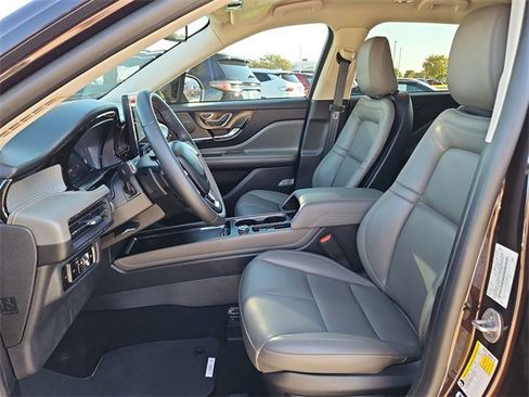 Used 2023 Lincoln Corsair Standard 4D Sport Utility image 24