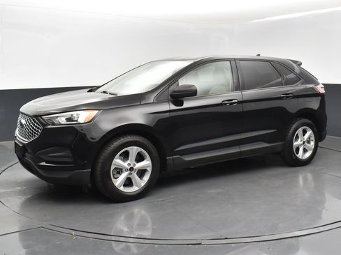 Used 2024 Ford Edge SE image 1