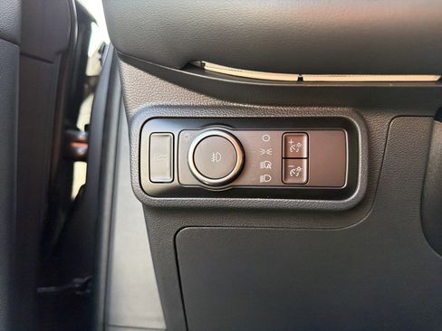 Used 2025 Ford Explorer ST AWD/4WD image 17