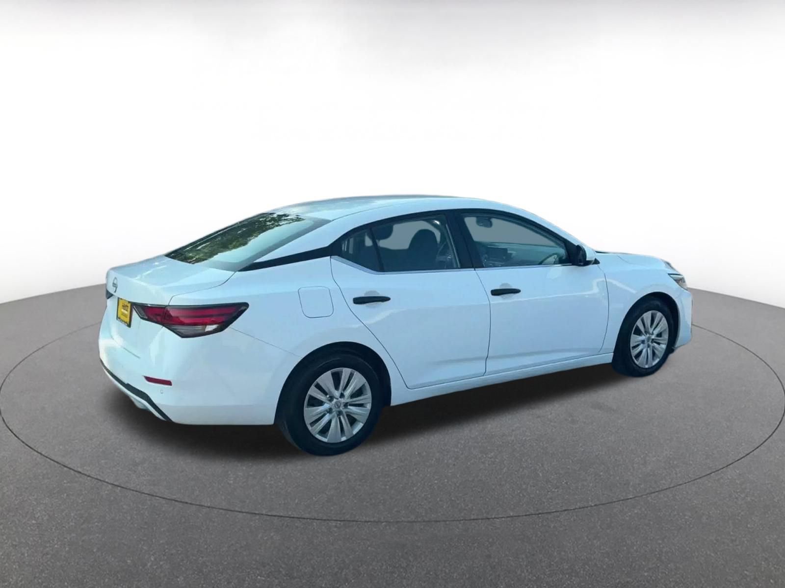 Used 2025 Nissan Sentra S FWD image 14