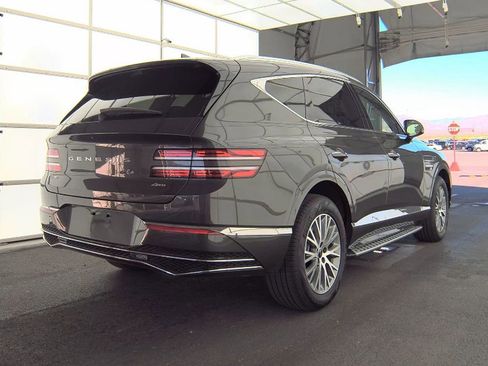 Used 2025 Genesis GV80 2.5T Standard AWD/4WD image 2